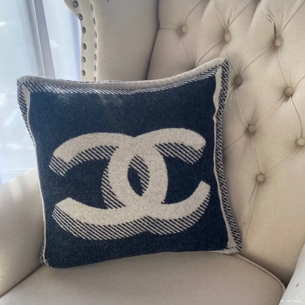 WOOL PILLOW 2.0 THROW COCO 0602